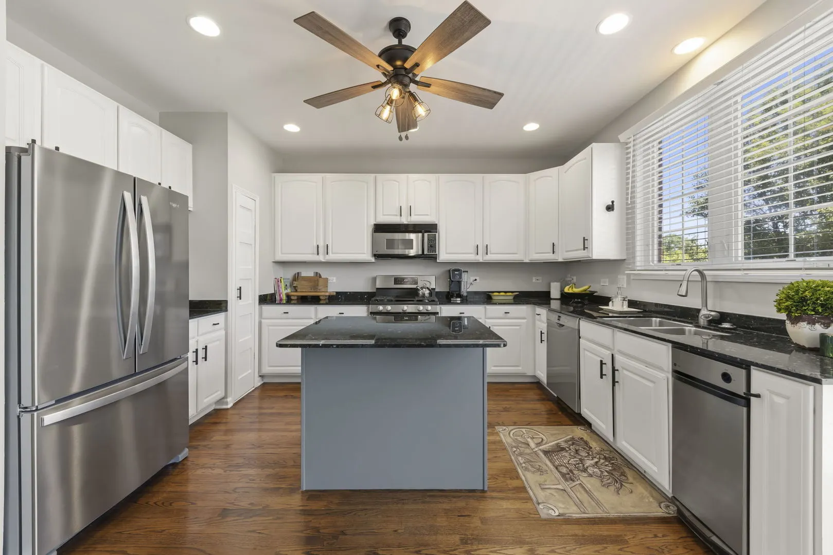 231 N West Street IL #0