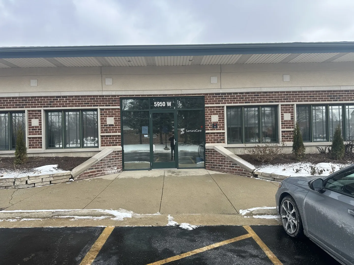 5950 Lincoln Avenue IL #W