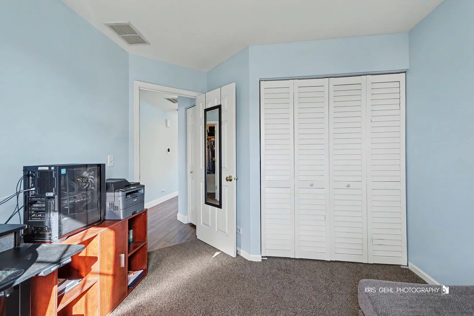 8510 Redbud Court IL