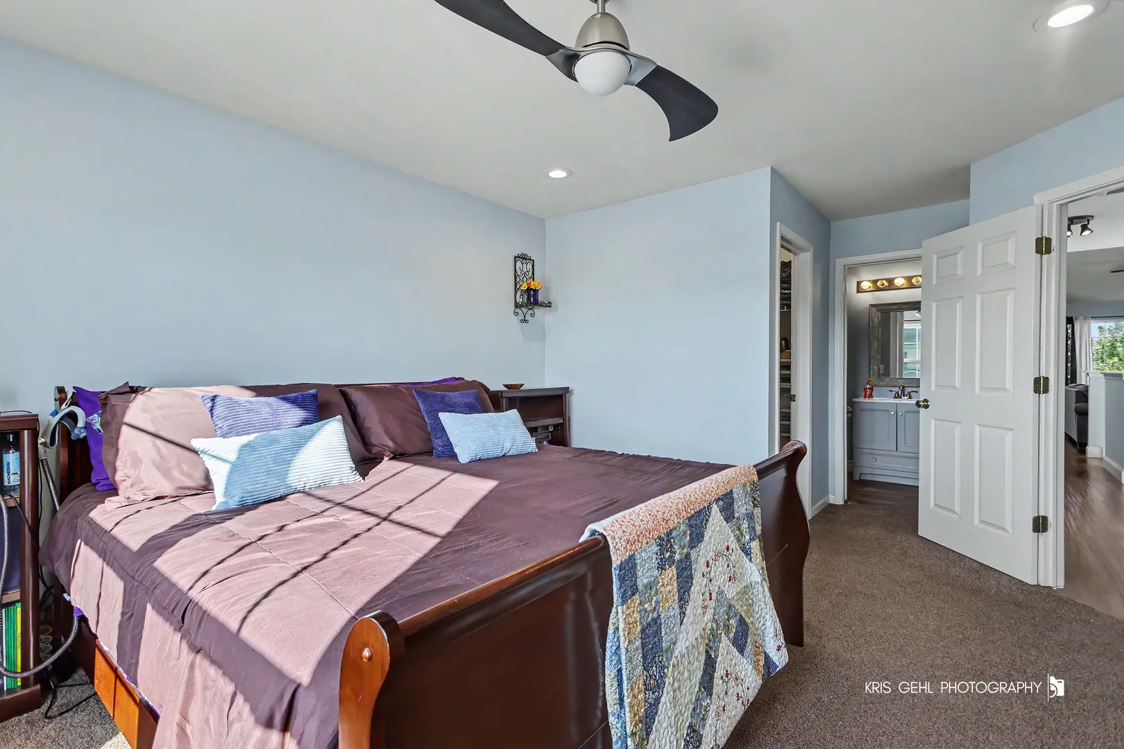 8510 Redbud Court IL