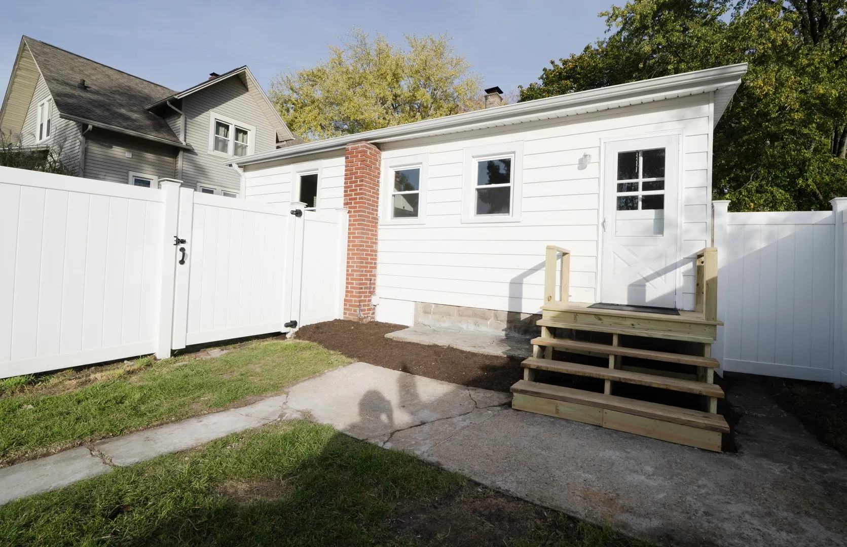 849 N 11th Street IL
