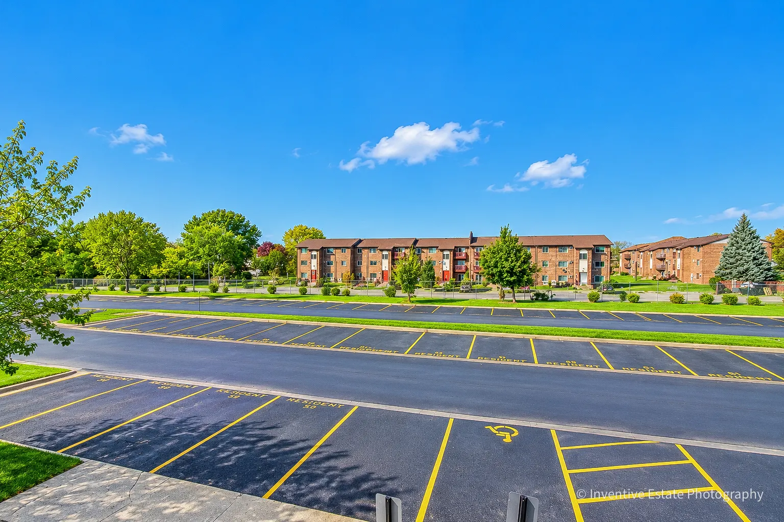 8A E Dundee Quarter Drive IL #207