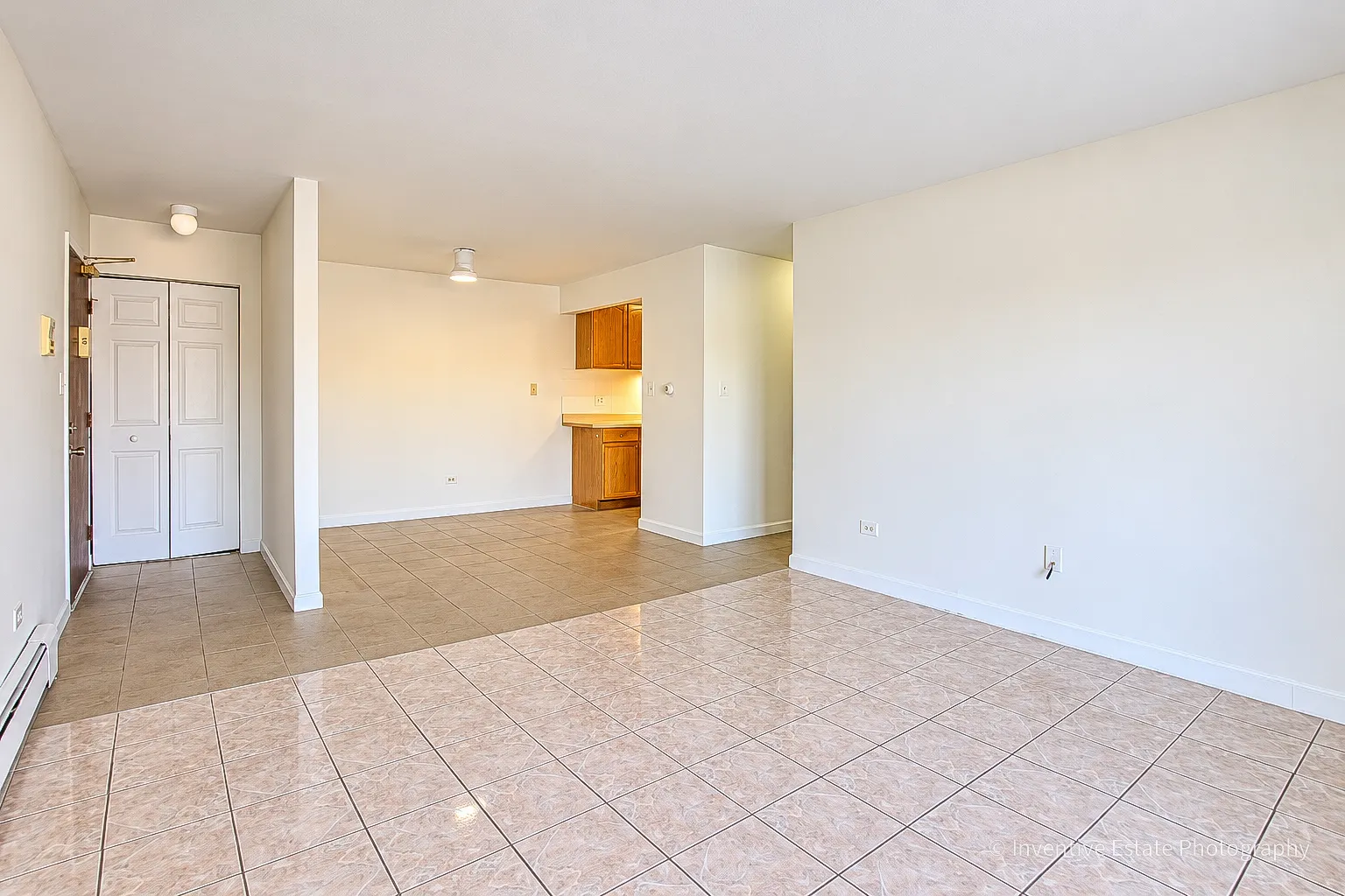 8A E Dundee Quarter Drive IL #207