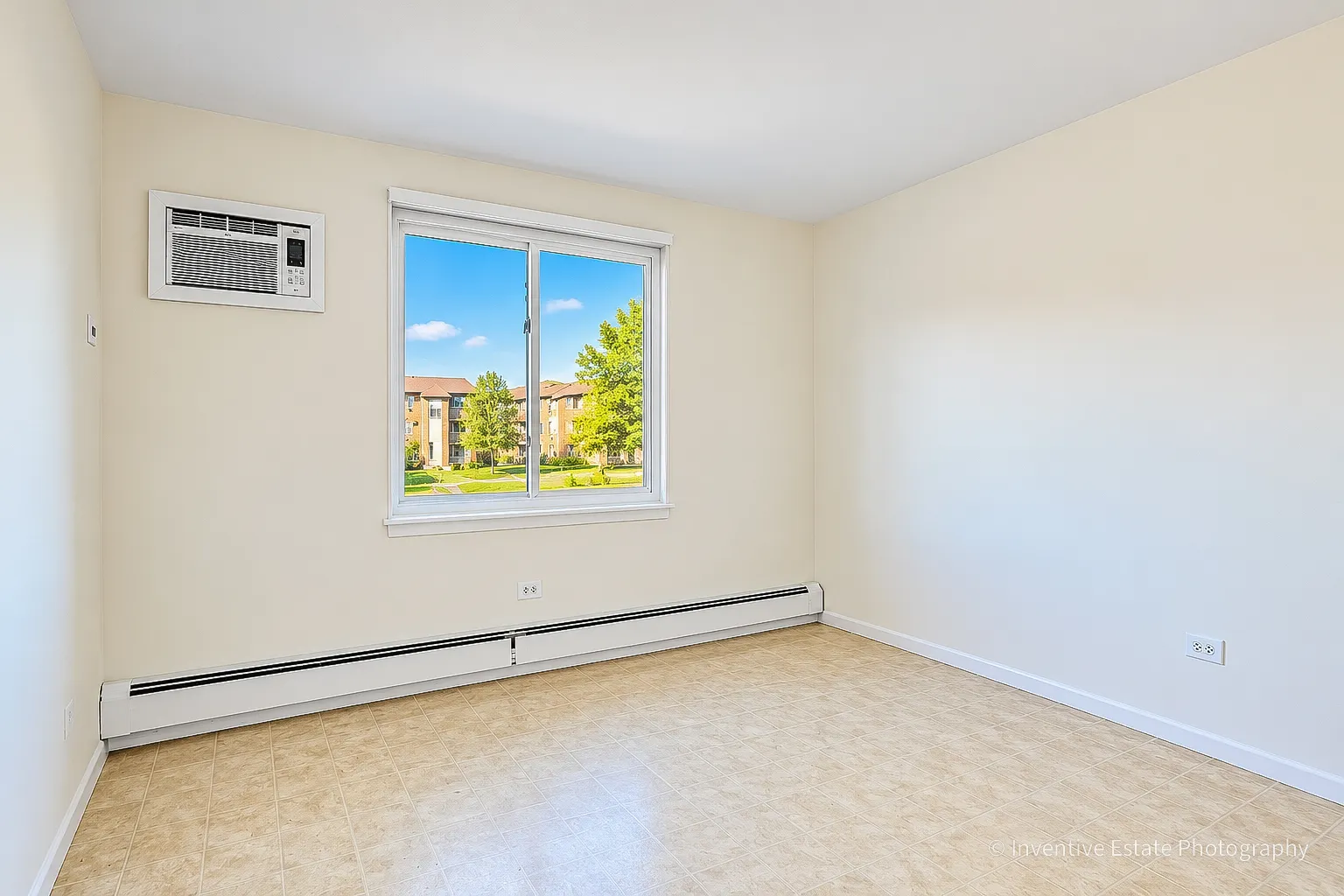 8A E Dundee Quarter Drive IL #207