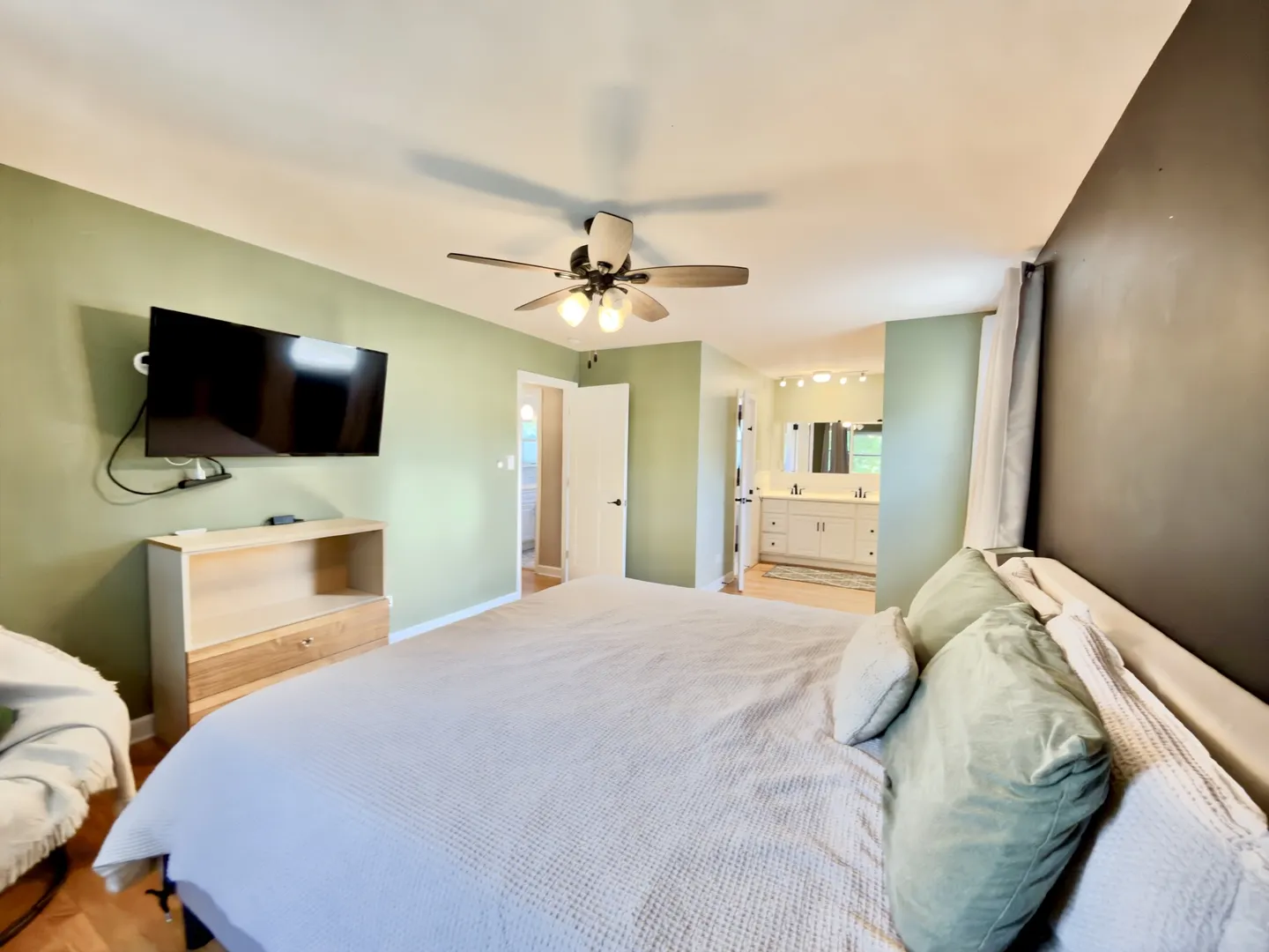 871 Cambridge Drive IL