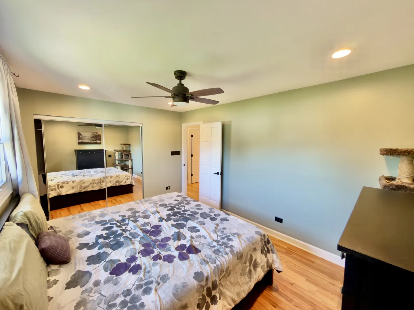 871 Cambridge Drive IL