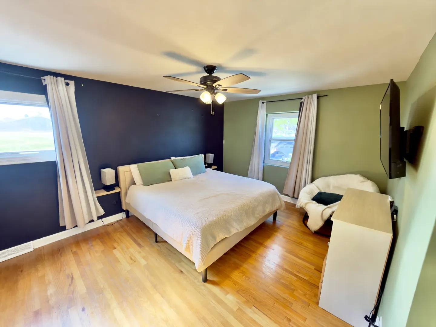 871 Cambridge Drive IL