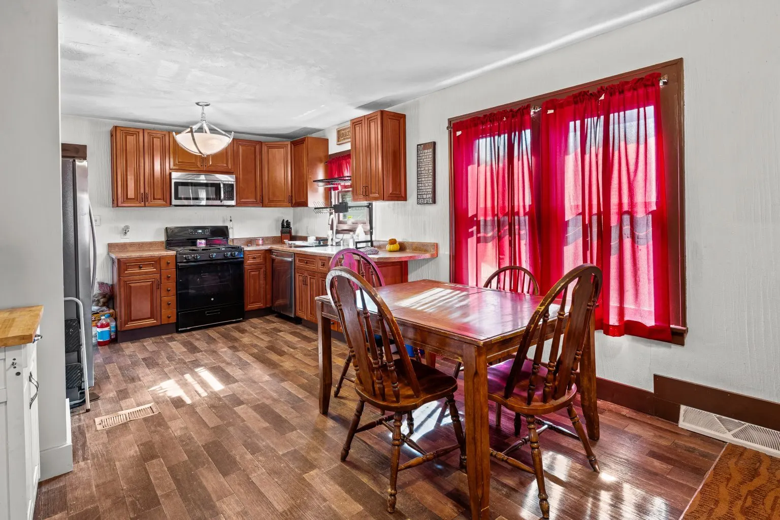 2218 10th Street IL