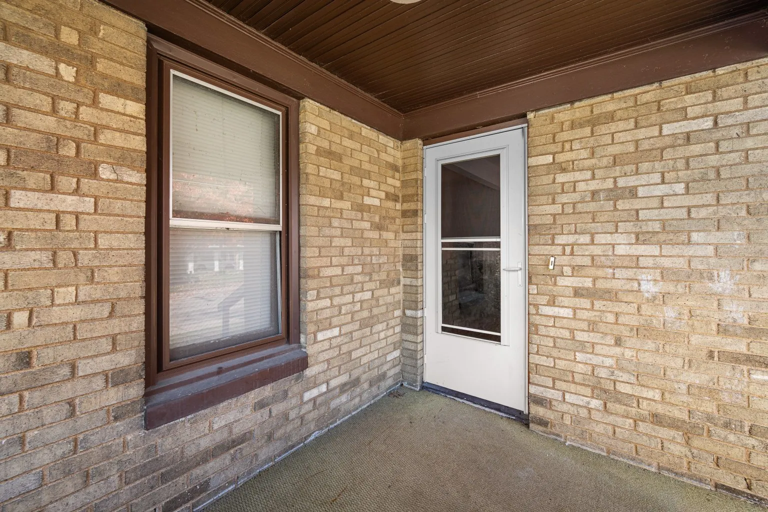 2218 10th Street IL