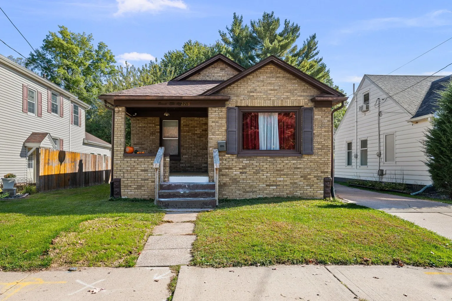 2218 10th Street IL