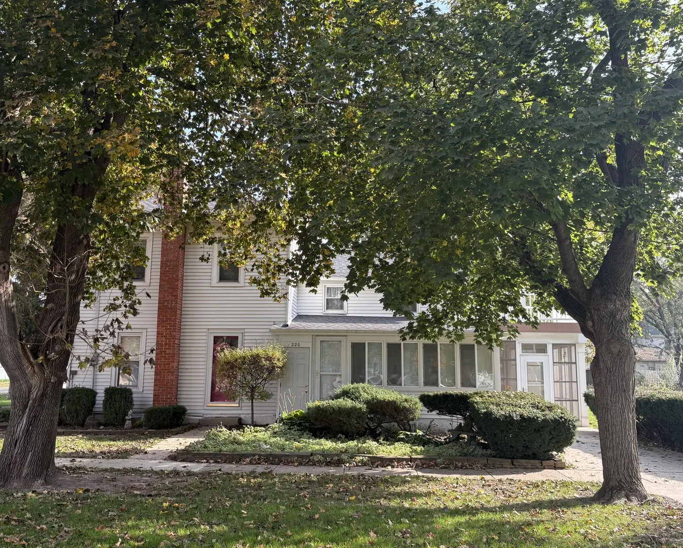 220 S Barr Street IL