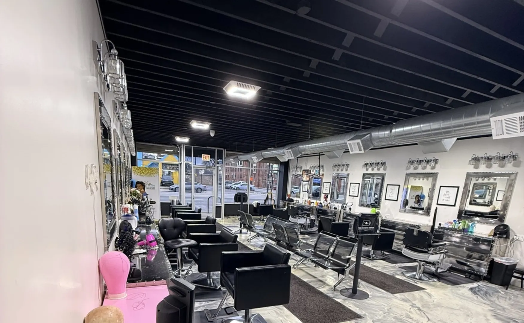8252 S ASHLAND Avenue IL