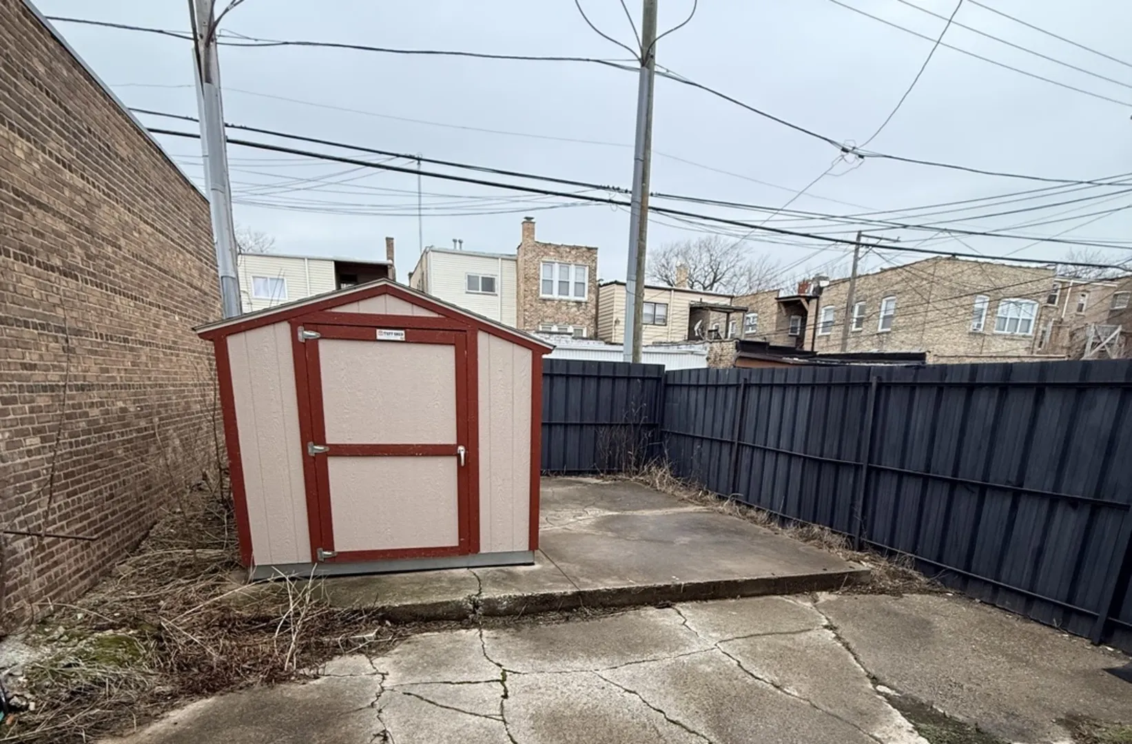 8252 S ASHLAND Avenue IL