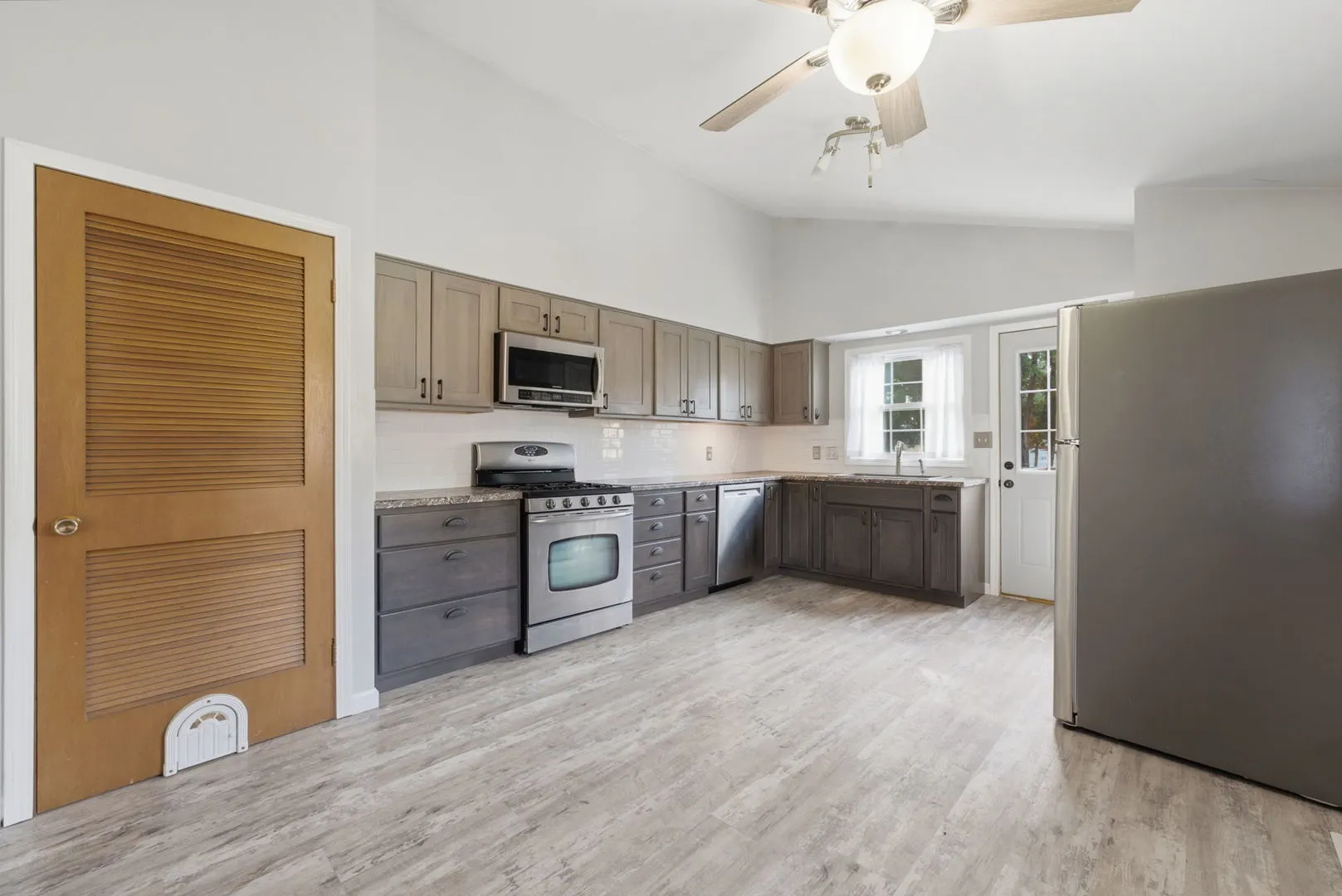 4224 34th Avenue Place IL