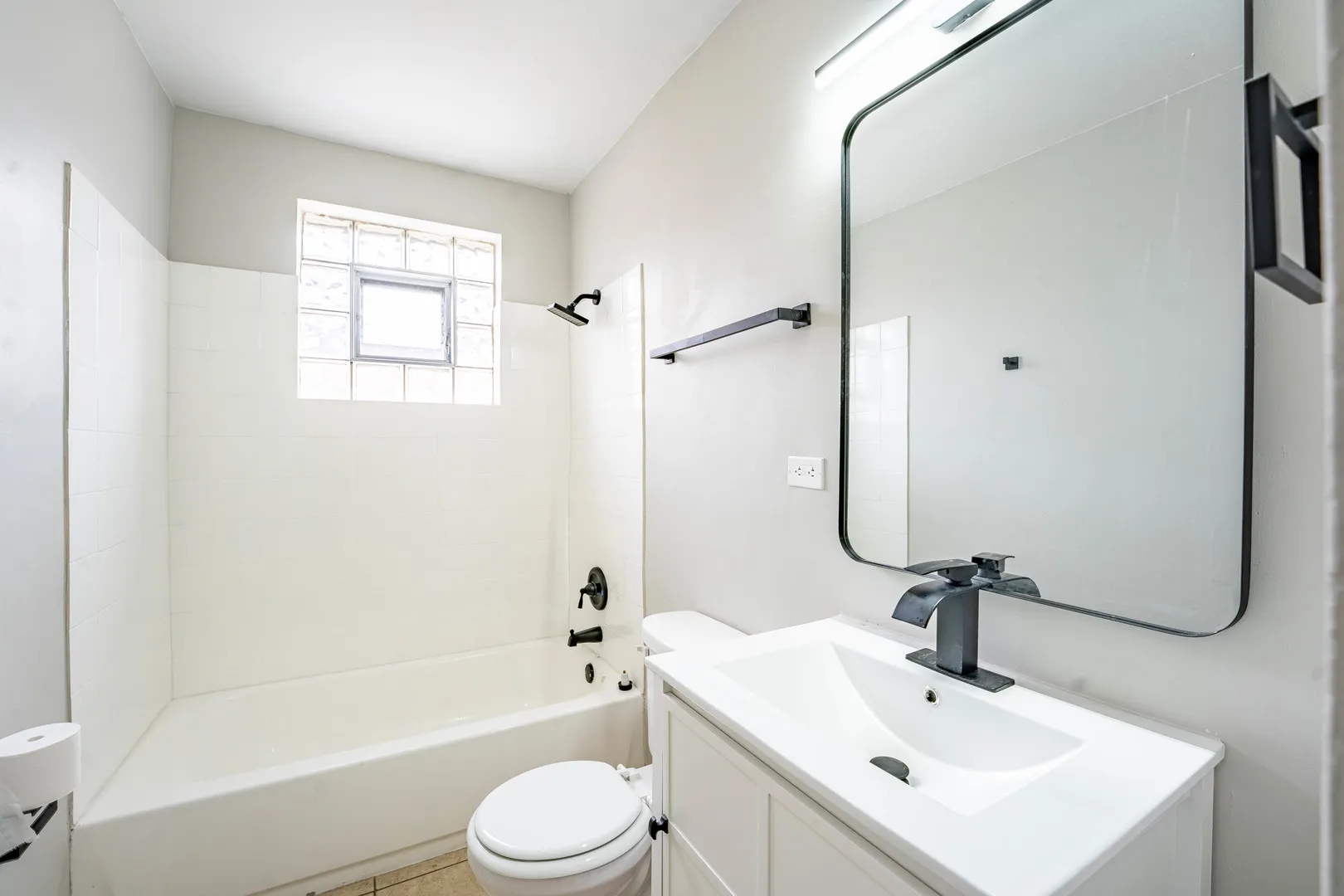 525 25th Avenue IL #2
