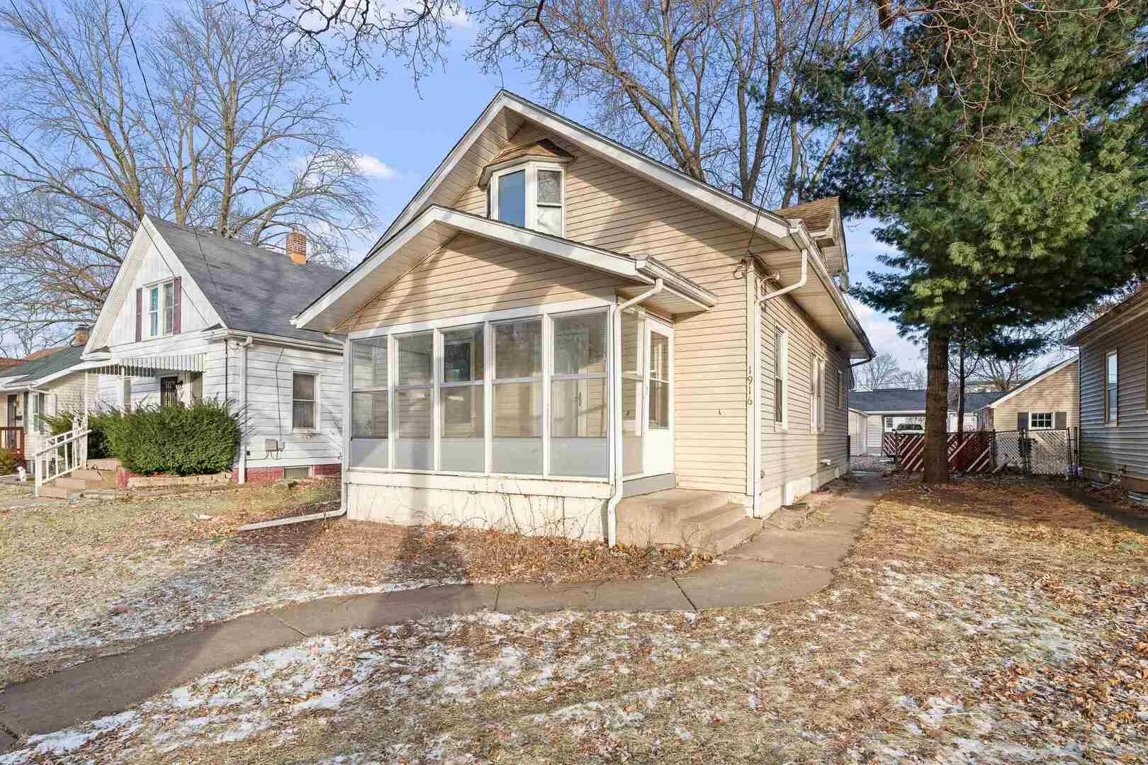 1916 31st Street A IL