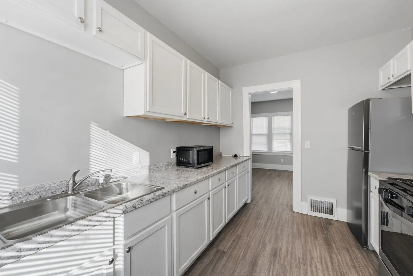 4535 14th Avenue IL