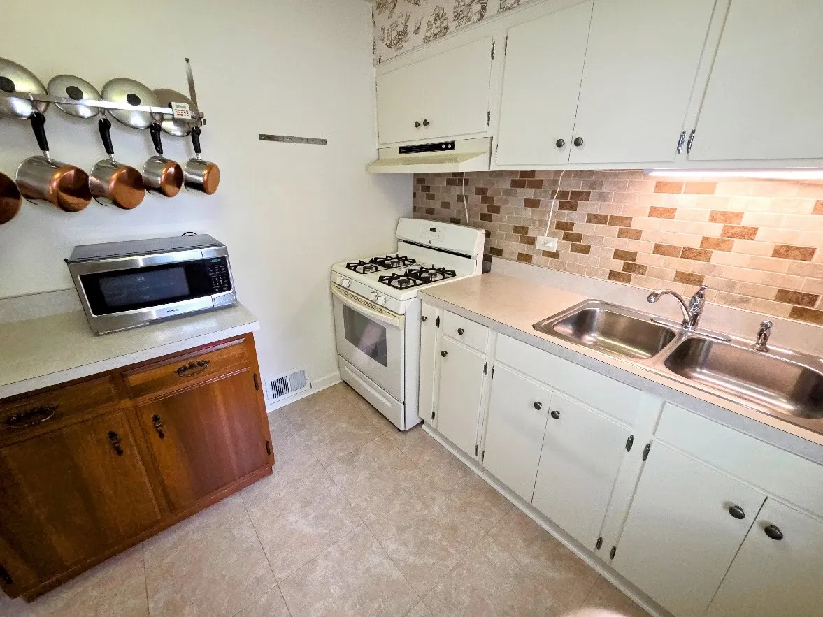 1451 Speechley Boulevard IL