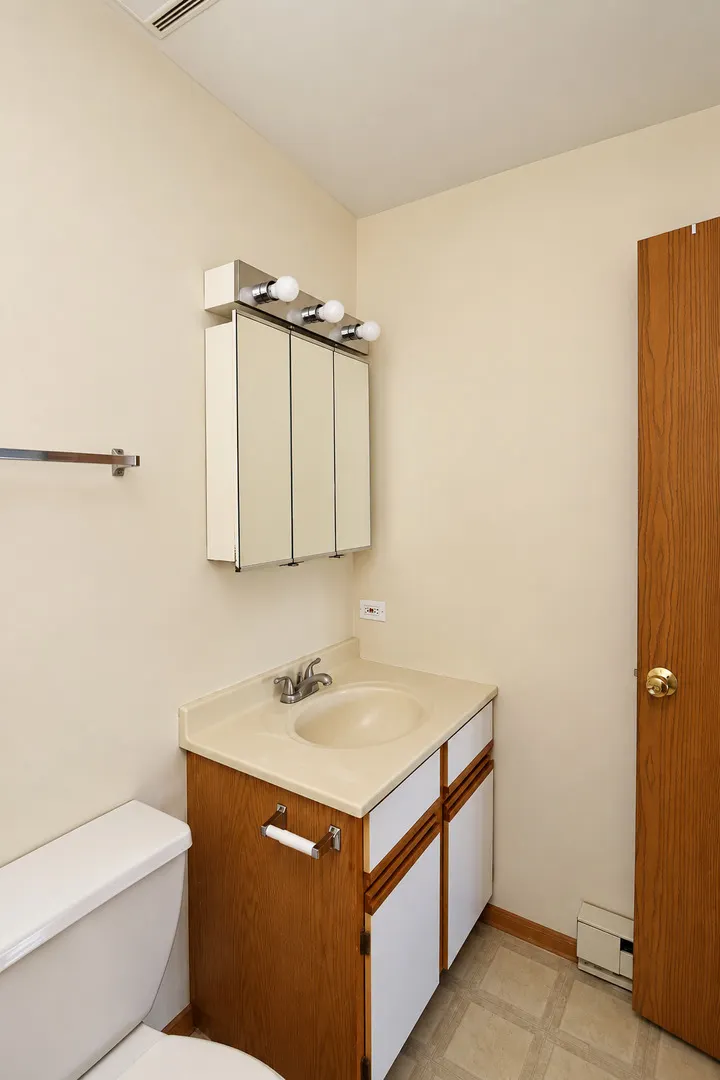 551 Leah Lane IL #3C