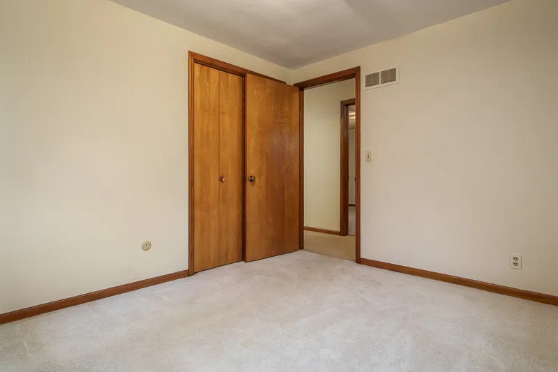 823 COOLIDGE Place IL