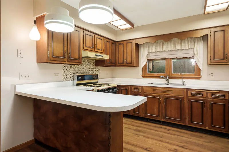 823 COOLIDGE Place IL