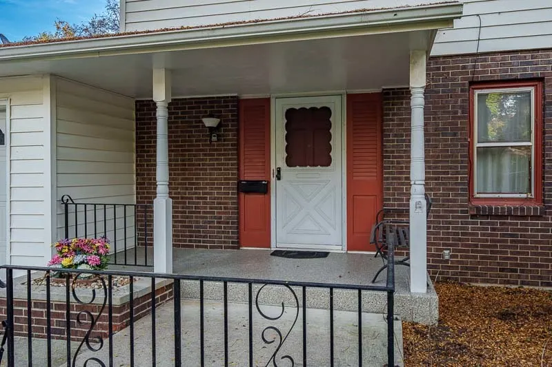 823 COOLIDGE Place IL