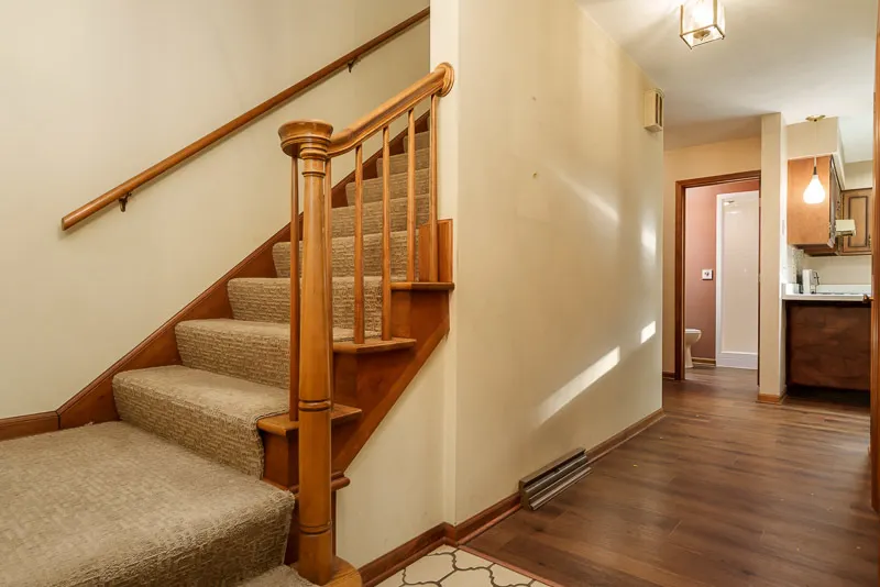 823 COOLIDGE Place IL