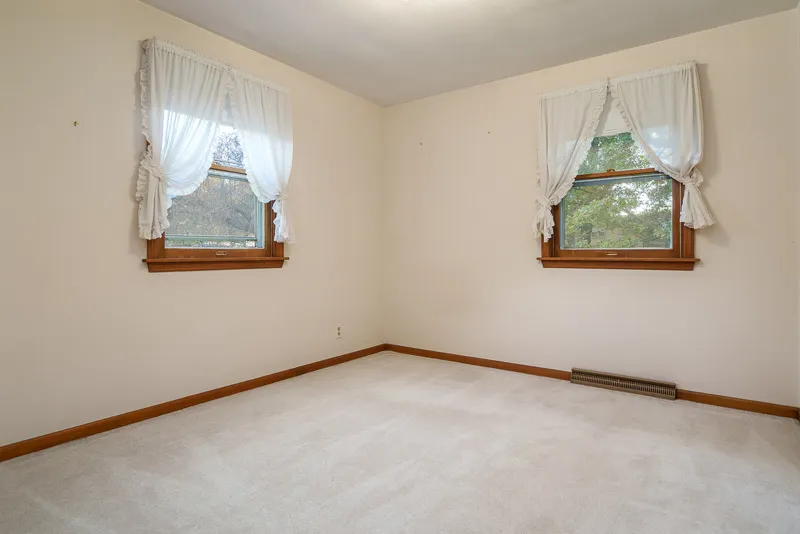 823 COOLIDGE Place IL