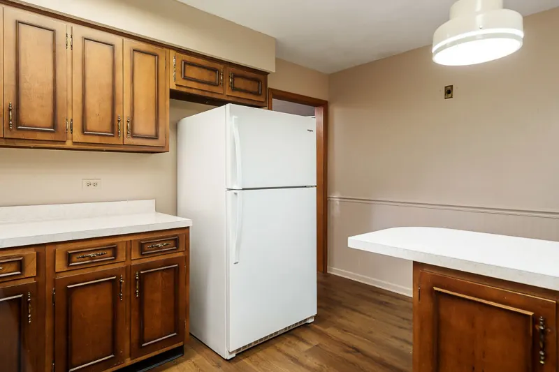 823 COOLIDGE Place IL