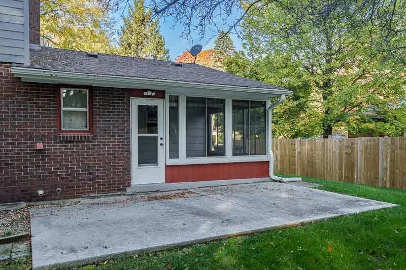 823 COOLIDGE Place IL