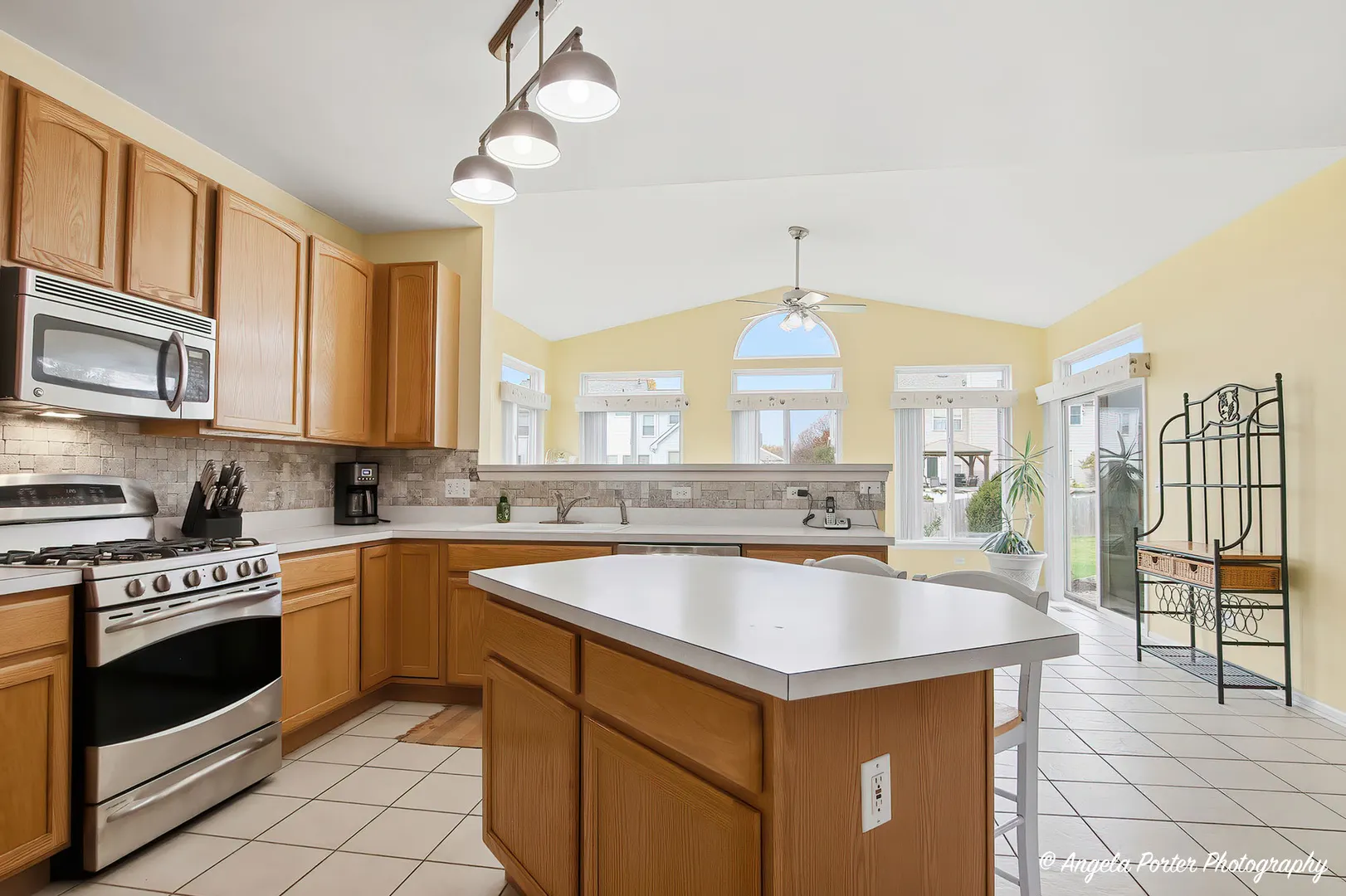 109 N Cross Trail IL