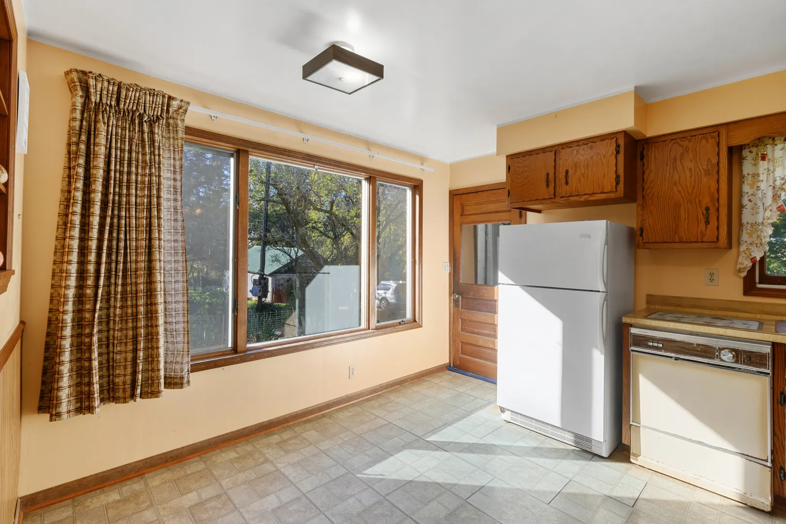 379 Hedge Road IL