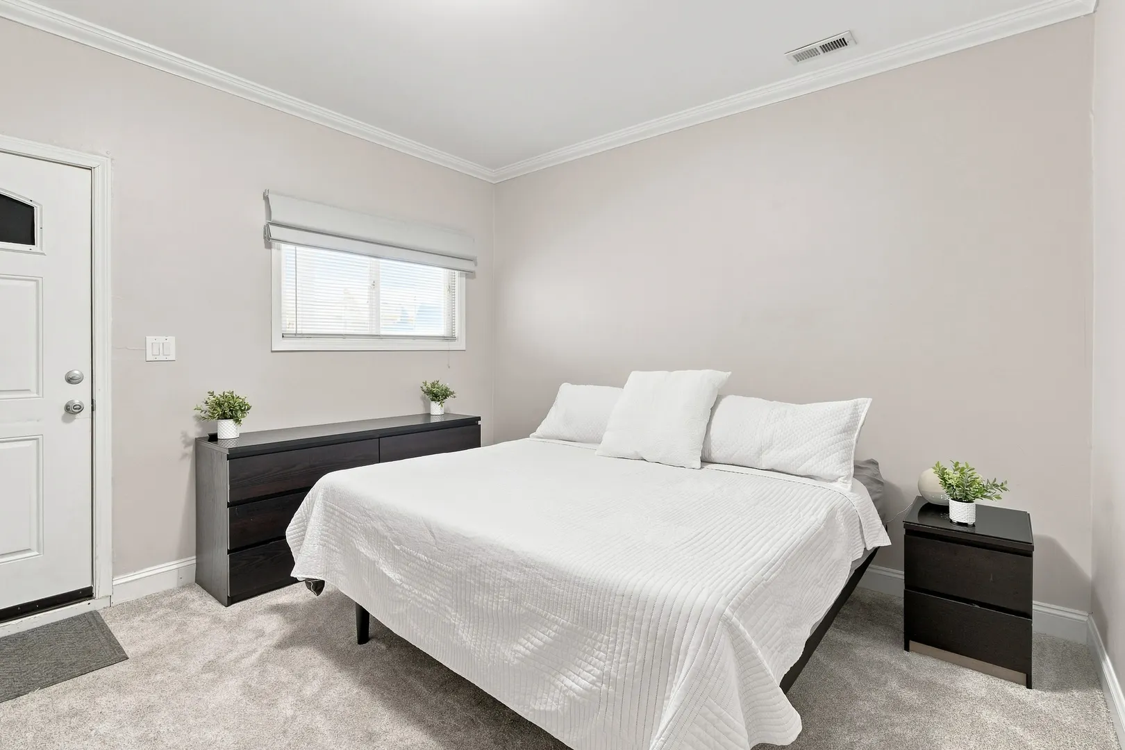 1518 W SUPERIOR Street IL #2