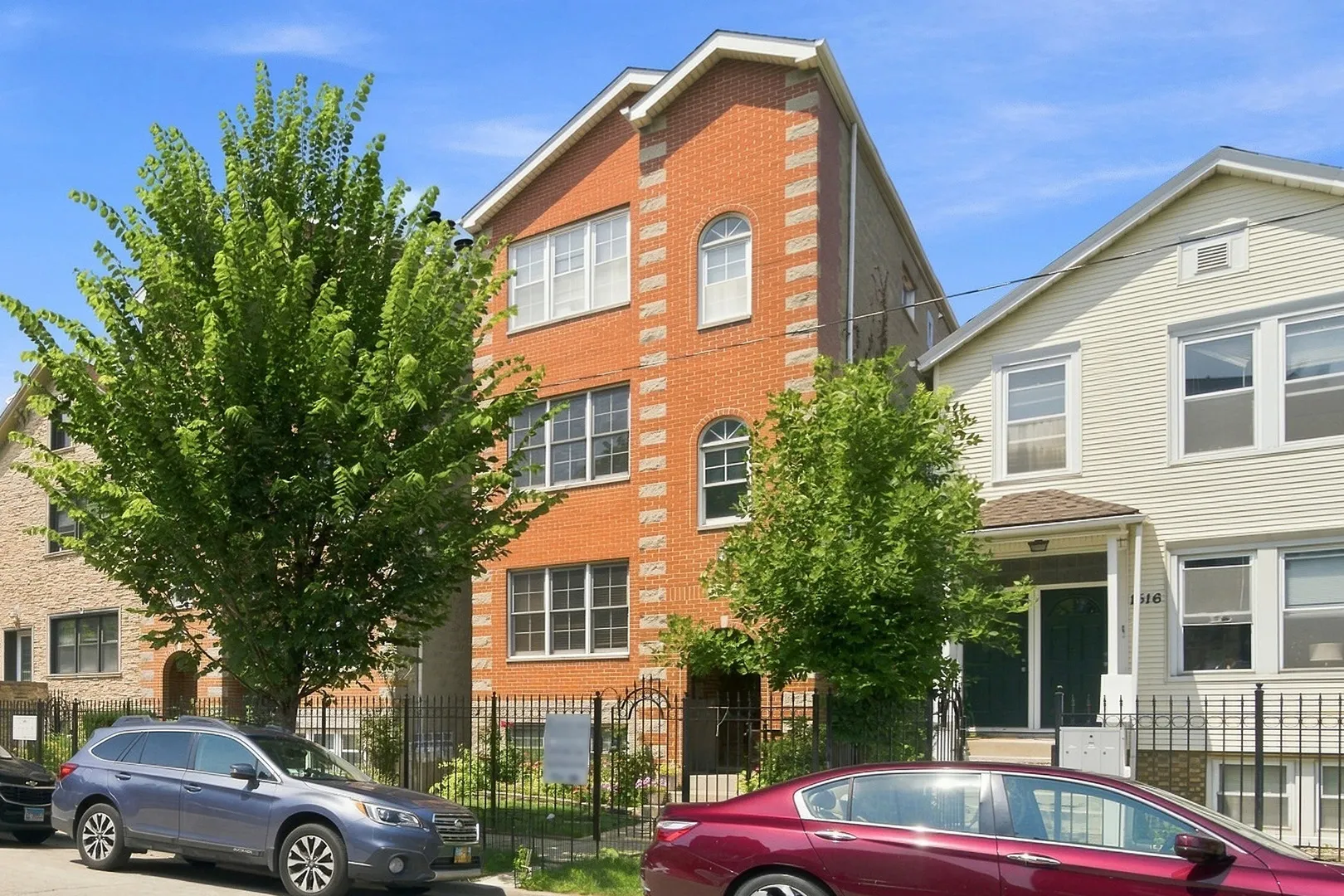 1518 W SUPERIOR Street IL #2