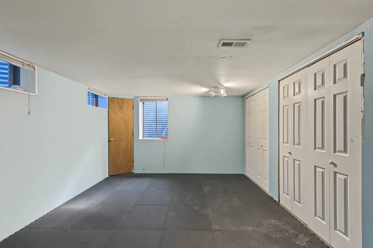 5937 Boundary Road IL