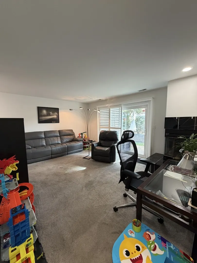 2319 ARQUILLA Drive IL
