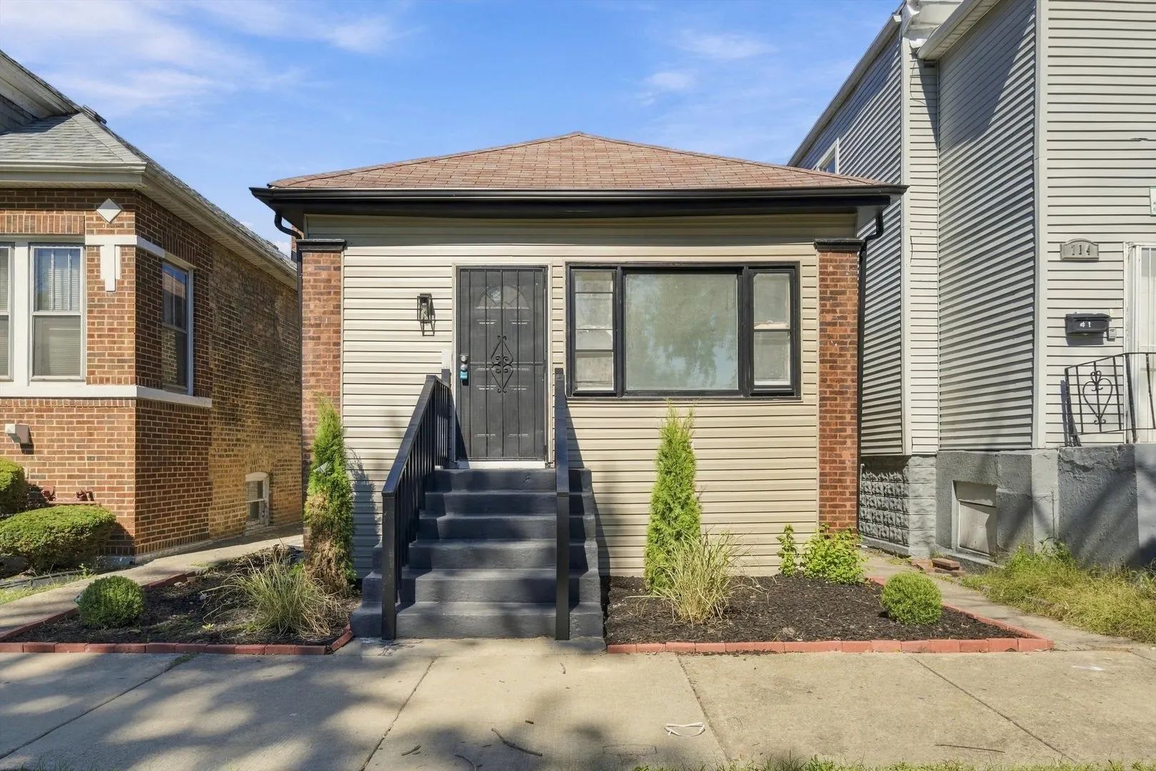 710 E 92nd Place IL