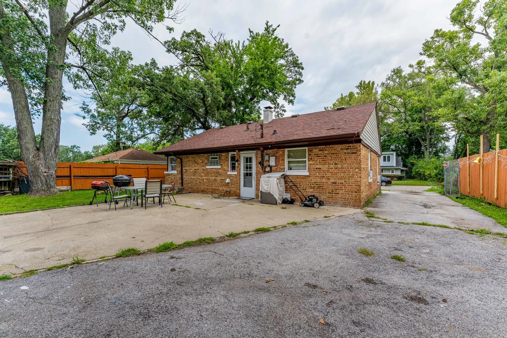 355 Oswego Street IL