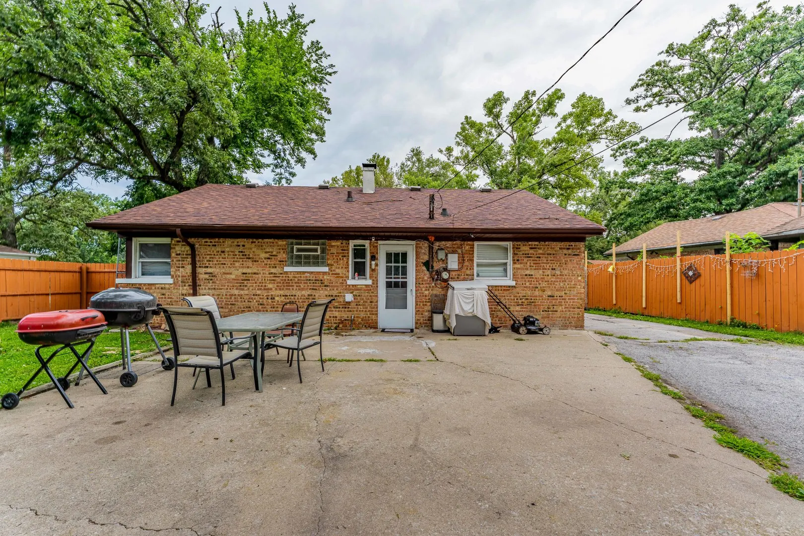 355 Oswego Street IL
