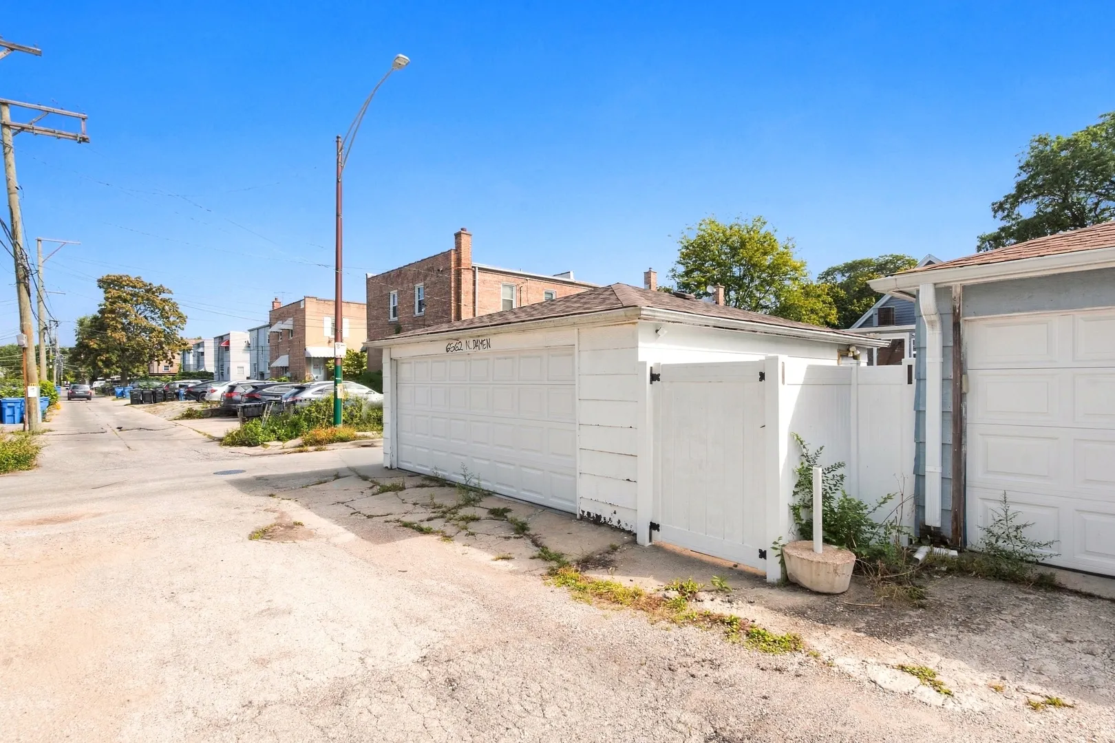 6562 N Damen Avenue IL