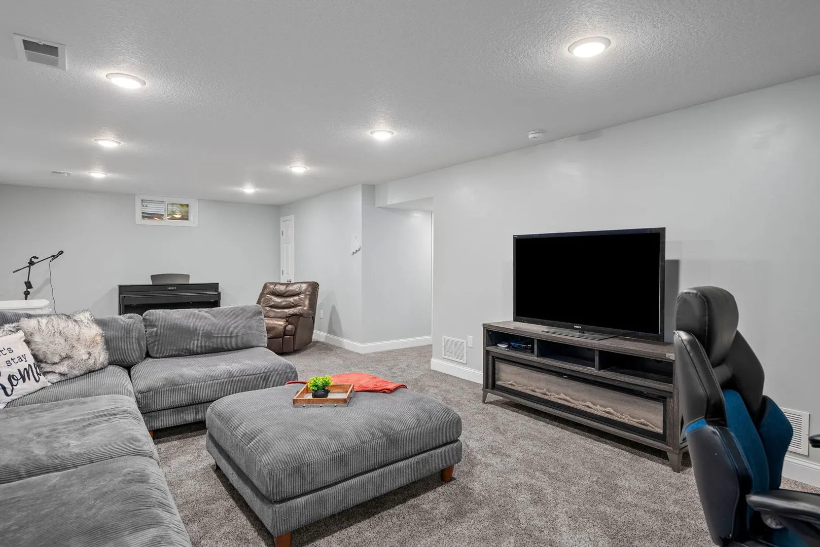 5619 BUCKHORN Lane IA
