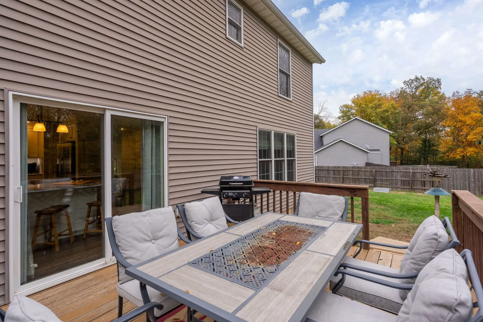 5619 BUCKHORN Lane IA
