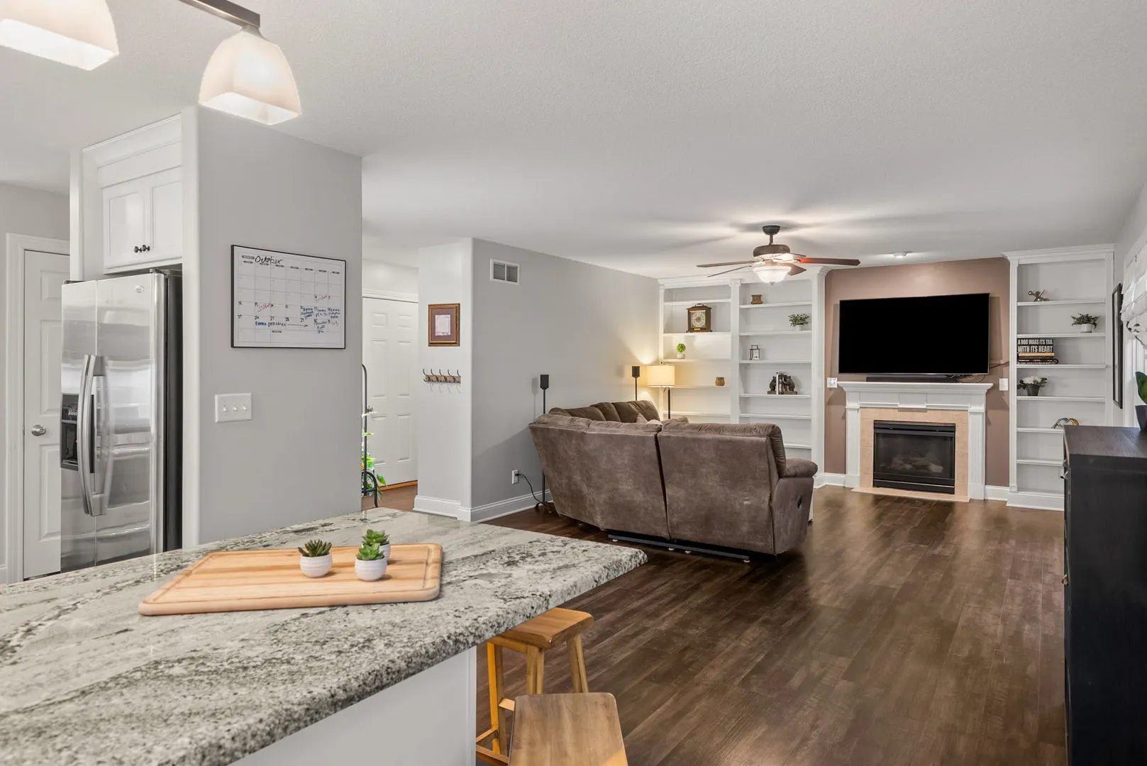5619 BUCKHORN Lane IA