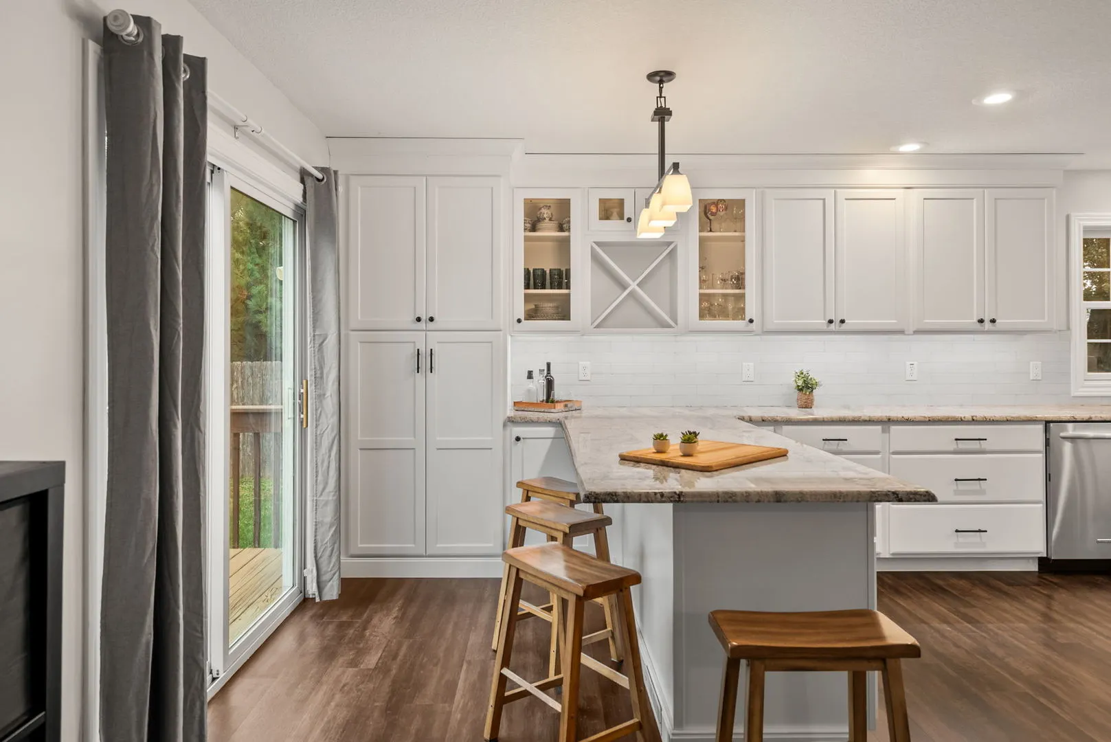 5619 BUCKHORN Lane IA