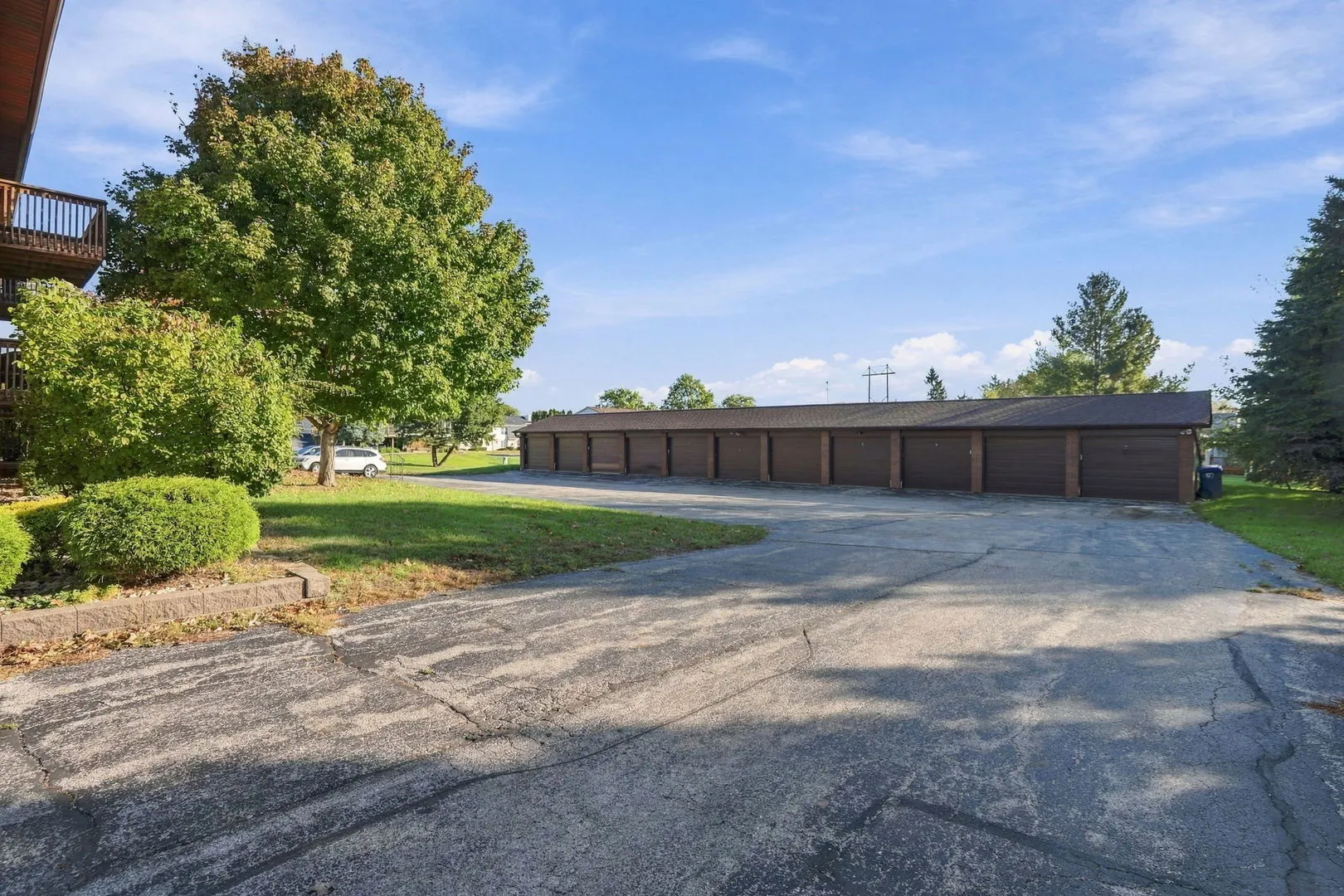 4195 FAIRVIEW Drive IA #8