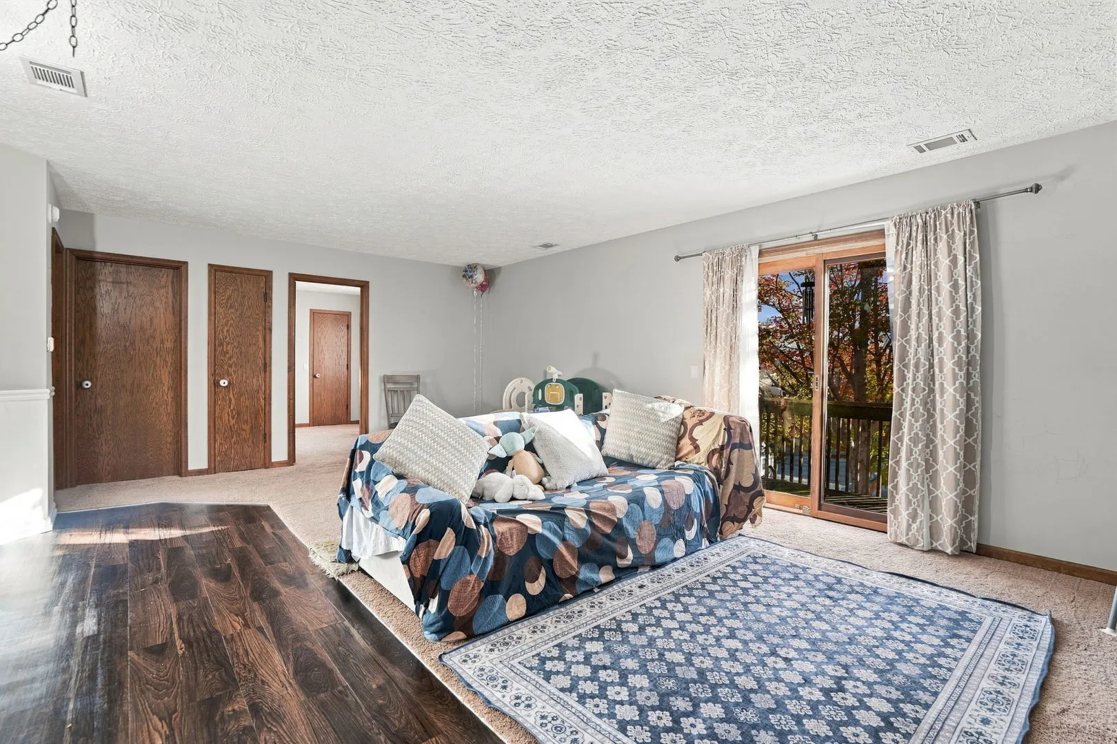 4195 FAIRVIEW Drive IA #8