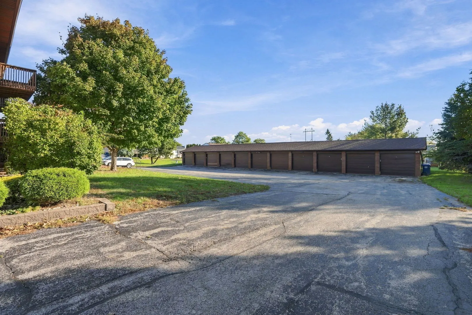 4195 FAIRVIEW Drive IA #8