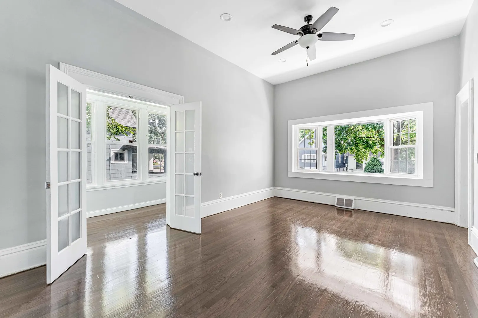 2520 Walnut Street IL