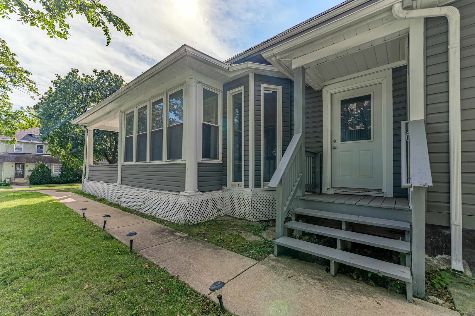 2520 Walnut Street IL