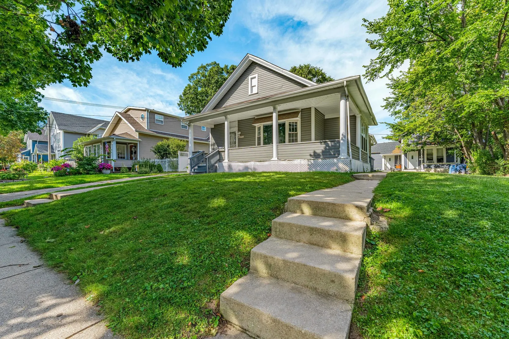 2520 Walnut Street IL